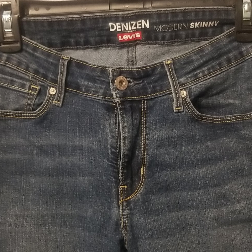 Levi jeans